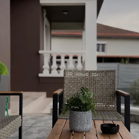 Villa Anemelia Exclusive Amisiana